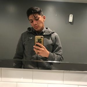 Meet your Posher, Ezequiel